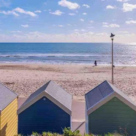 Spacious 4 Bed Rooms, Parking, Garden And Near Parks, Beaches And University Bournemouth Buitenkant foto