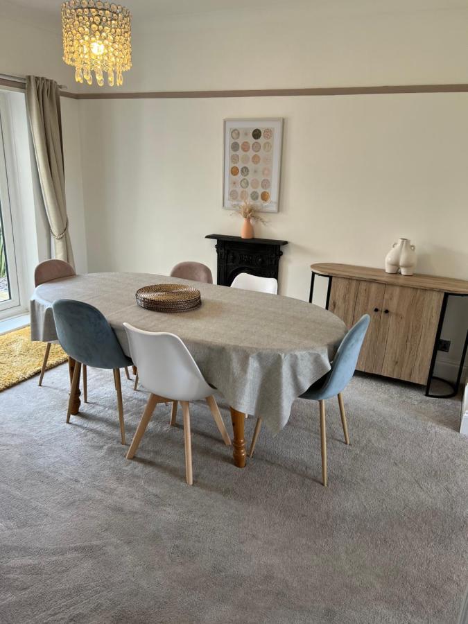 Spacious 4 Bed Rooms, Parking, Garden And Near Parks, Beaches And University Bournemouth Buitenkant foto